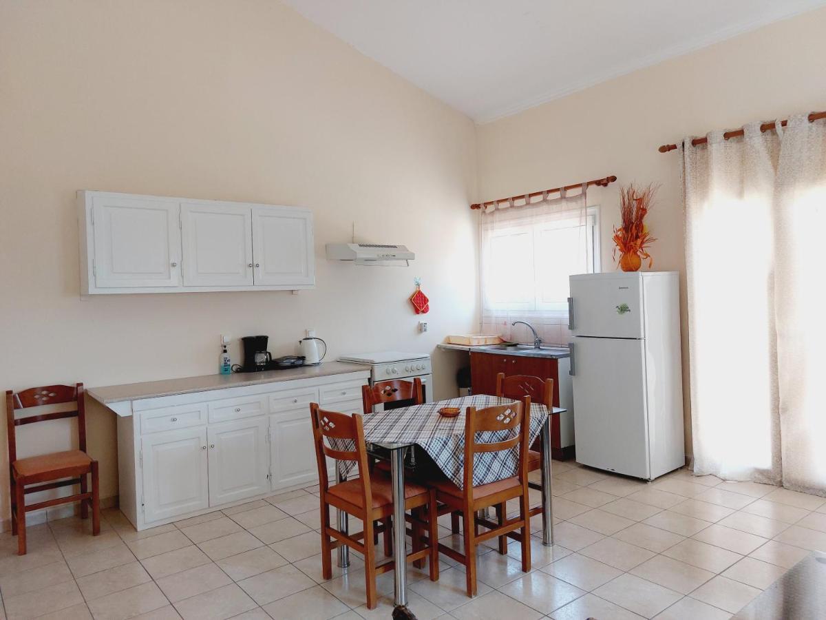إيبسوس Zoi & Alexia Apartments المظهر الخارجي الصورة